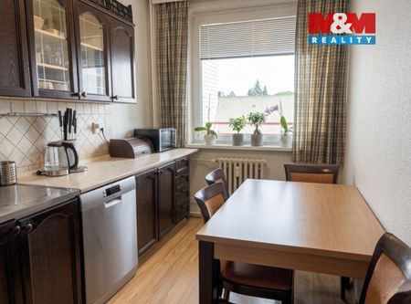 Pronájem bytu 3+1 89 m² - Fotografie 4