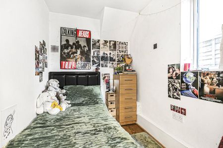 Bond Street, Englefield Green, Egham, Surrey, TW20 0PU - Photo 3