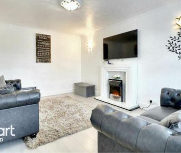 4 bedroom detached house to rent - Photo 1