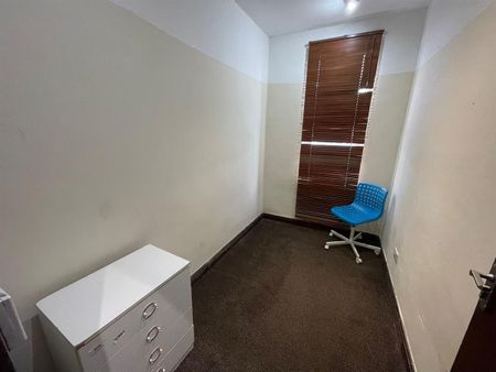 243 Dewsbury Road, Flat 2 - Photo 5