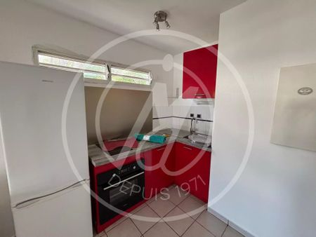 À LOUER APPARTEMENT T2 MEUBLÉ AUX ABYMES - 700 € / MOIS - Photo 4