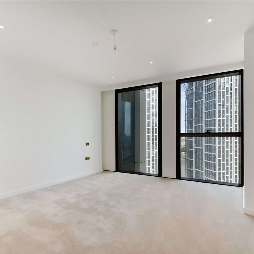An exceptional three bedroom apartment in One Thames City. - Photo 1