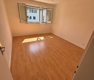Rent a 3 rooms apartment in Kempten-Wetzikon - Photo 4