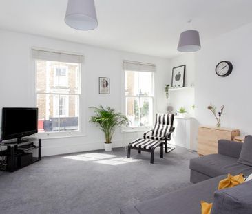 3 bedroom flat to rent - Photo 4