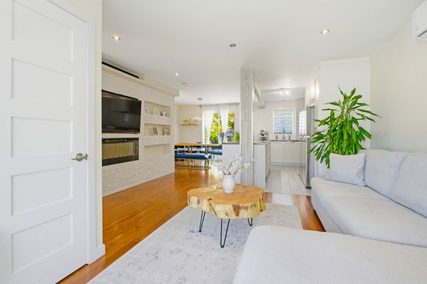 Maison à étages - 245 Boul. de Palerme - Photo 1