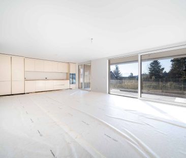 SURE TO BE A HIT MAGNIFICENT 4.5-PIECE NEW WITH BALCONY - Photo 1