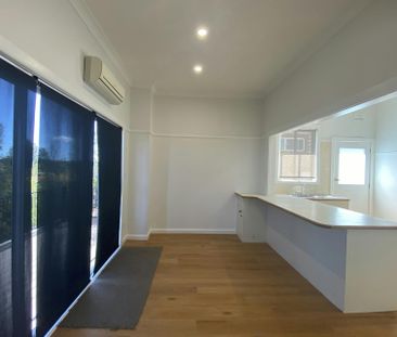 Beautiful home with afternoon Sunsets! - Photo 4