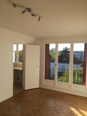 Location Appartement 1 pièce 28m² ST MAUR DES FOSSES 94210 - Photo 1