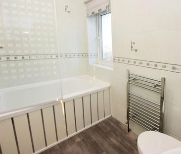3 bedroom semi-detached house to rent - Photo 6