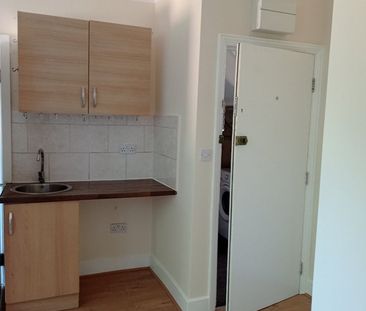 Studio Flat, Peterborough Road, HA1 - Photo 1