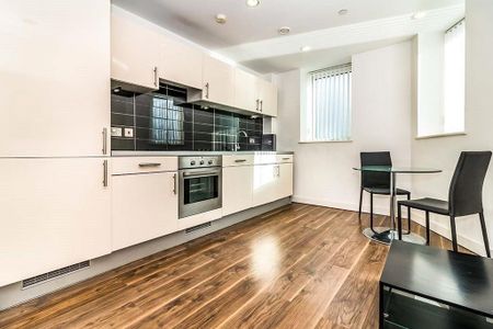 2 bedroom apartment to rent - Photo 2