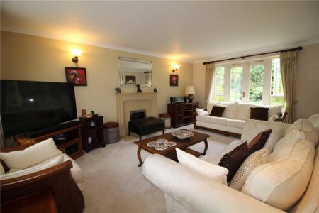 4 bedroom detached house to rent - Photo 2