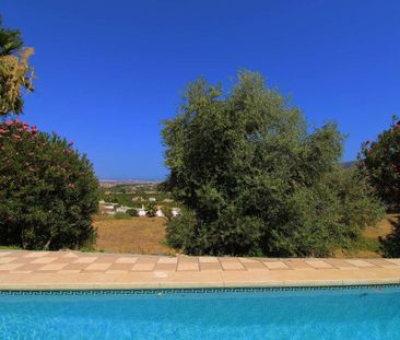 3 bedroom luxury Villa for rent in Alhaurín de la Torre, Spain - Photo 2