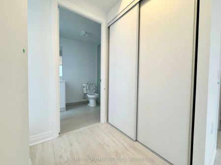 412 Silver Maple Road #614 - Photo 4