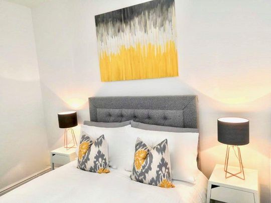 1 bedroom in a house share to rent - Photo 1