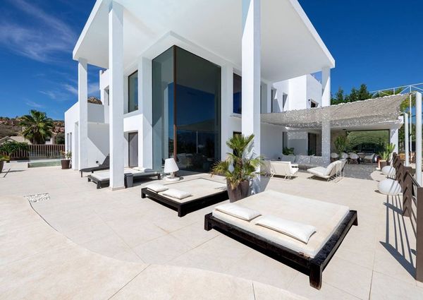 9 bedroom luxury Villa for rent in Benahavís, Andalusia