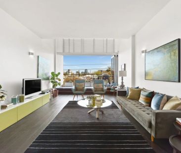 A Statement in Space, Style and Prahran Living - Photo 2