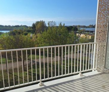 T2 AVEC BALCON ET PARKING - Photo 5