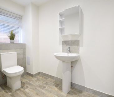 Parking to rent - Photo 6