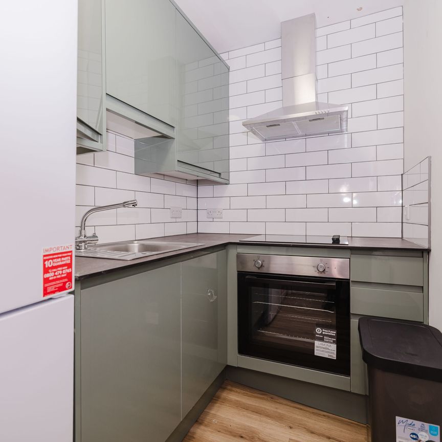 0807L - Clifton Terrace, Edinburgh, EH12 5DR - Photo 1