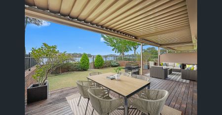 Exquisite 3 Bedroom Waterfront Oasis! - Photo 5