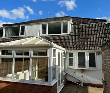 3 bedroom semi-detached house to rent - Photo 5