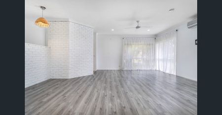 Spacious family home - Available now ! - Photo 3