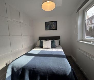 House share to rent - Photo 2