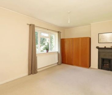 2 bedroom house in Putney - Photo 5