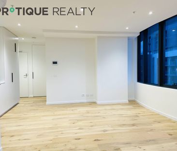 Victoria Square I Unfurnished 2B1B Apartment - Photo 1