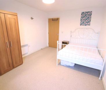 Fantastic Fully Furnished One Double Bedroom Apartment in Tempus To... - Photo 3