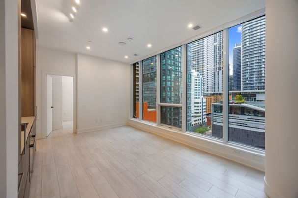 For Lease - 15 Mercer Street Unit# 1002, Toronto, Ontario - Photo 1