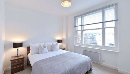 Two bedroom apartment just off Berkeley Square with porter and lift. - Photo 3