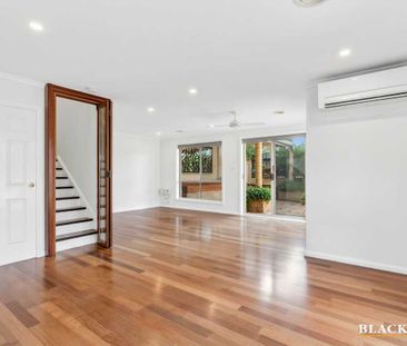 Timeless elegance meets everyday living - a Palmerston residence... - Photo 2