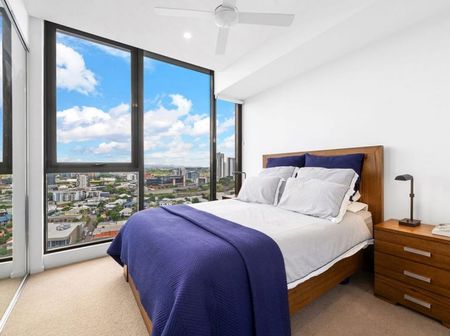 Newstead Inner City Apartment - 2 Bedroom 2 Bathroom - Photo 3