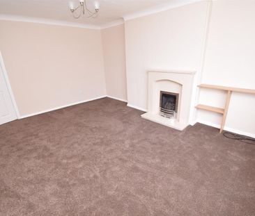 Cherry Tree Crescent, Walton, Wakefield - Photo 5