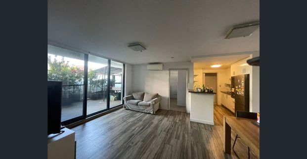 Spacious 3-Bedroom Apartment in Prime Ultimo Location - Photo 1