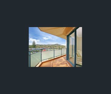 Newport Central - Large Three Bedroom - Photo 5