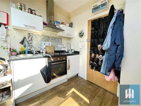 Studio to rent - Photo 2