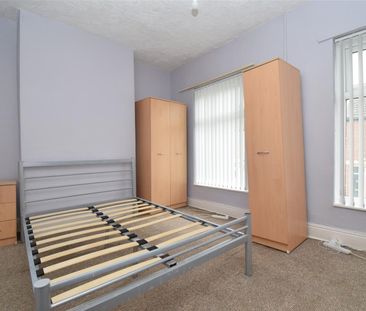 St. Catherine Street, Wakefield - Photo 4
