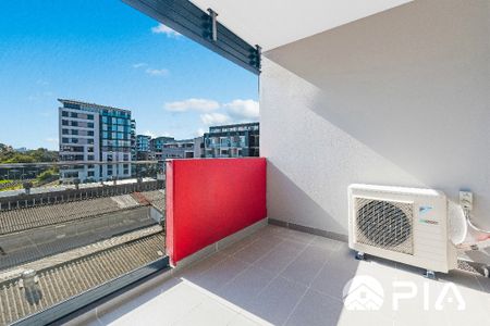 As New One Bedroom Luxury Apartment. - Photo 3