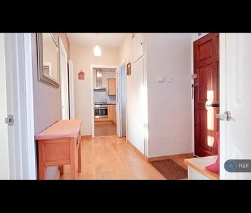 1 bedroom in a flat share to rent - Photo 6