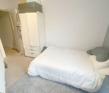 7 Bedroom Flat - Photo 4