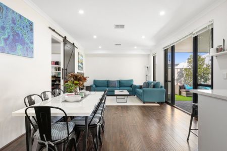 Coastal Living with Modern Comfort & Effortless Style - Photo 3