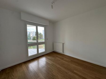 Location Appartement 3 pièces 68m² - Photo 5