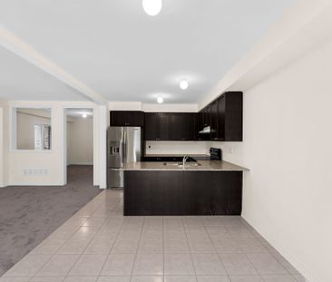 For Lease - 17 Jeanne Pynn Avenue, Georgina, Ontario - Photo 5