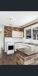 Charming family home in quality locale - Photo 3