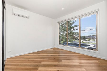 1/10 Tuppal Place, Keilor East VIC 3033 - Photo 4