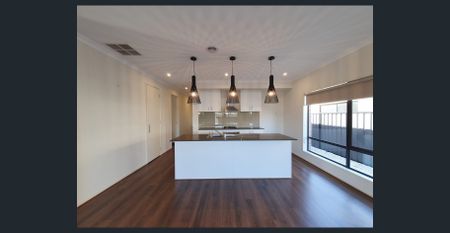 Family Home In Great Location! - Photo 5