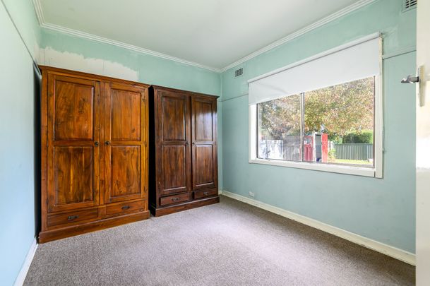 MONASH PROXIMITY, SPACIOUS COMFORT - Photo 1